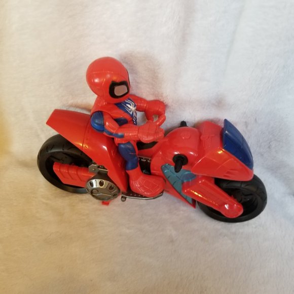 2018 Hasbro Marvel Spiderman and Bike - Picture 2 of 7